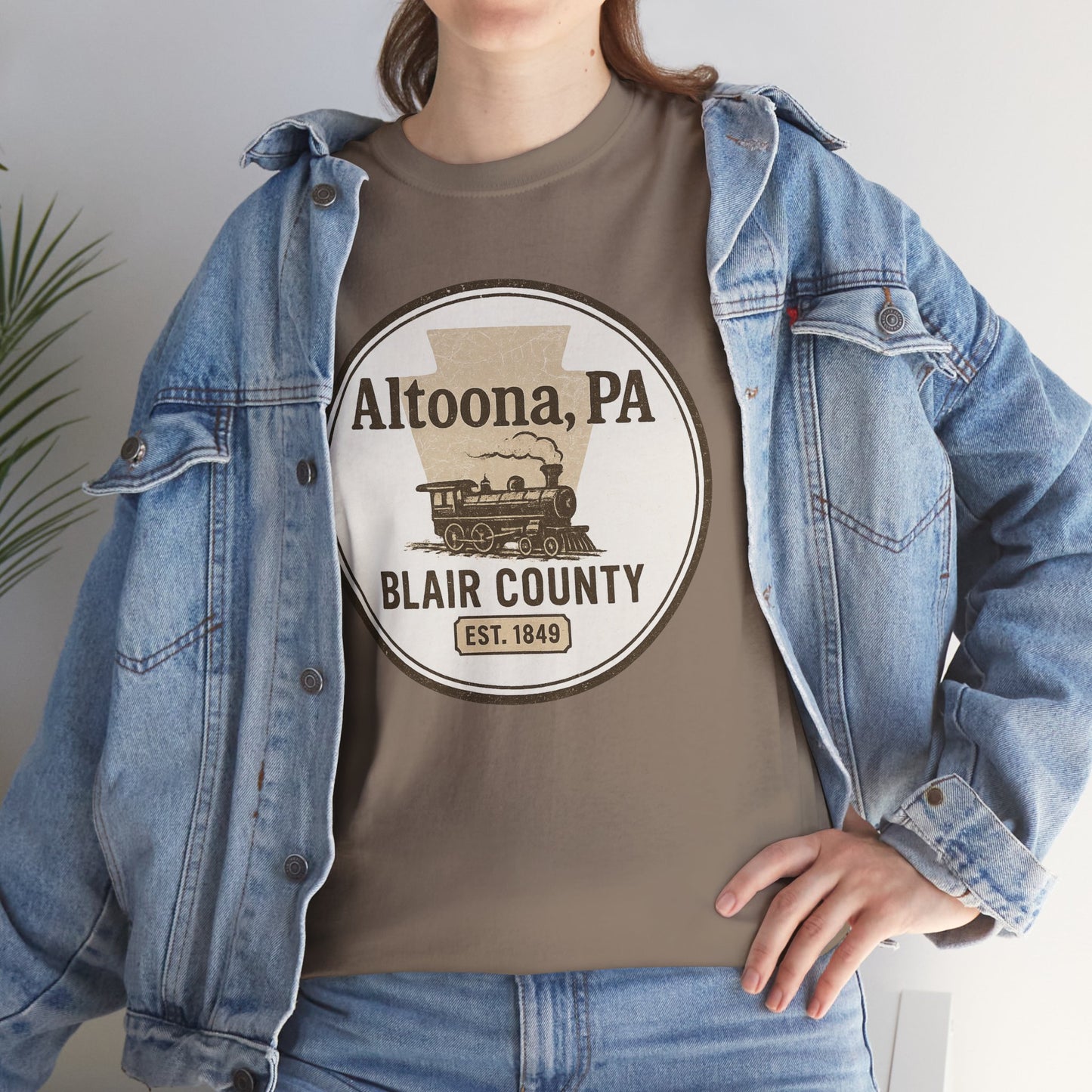 Altoona PA Vintage T-Shirt with Train Design
