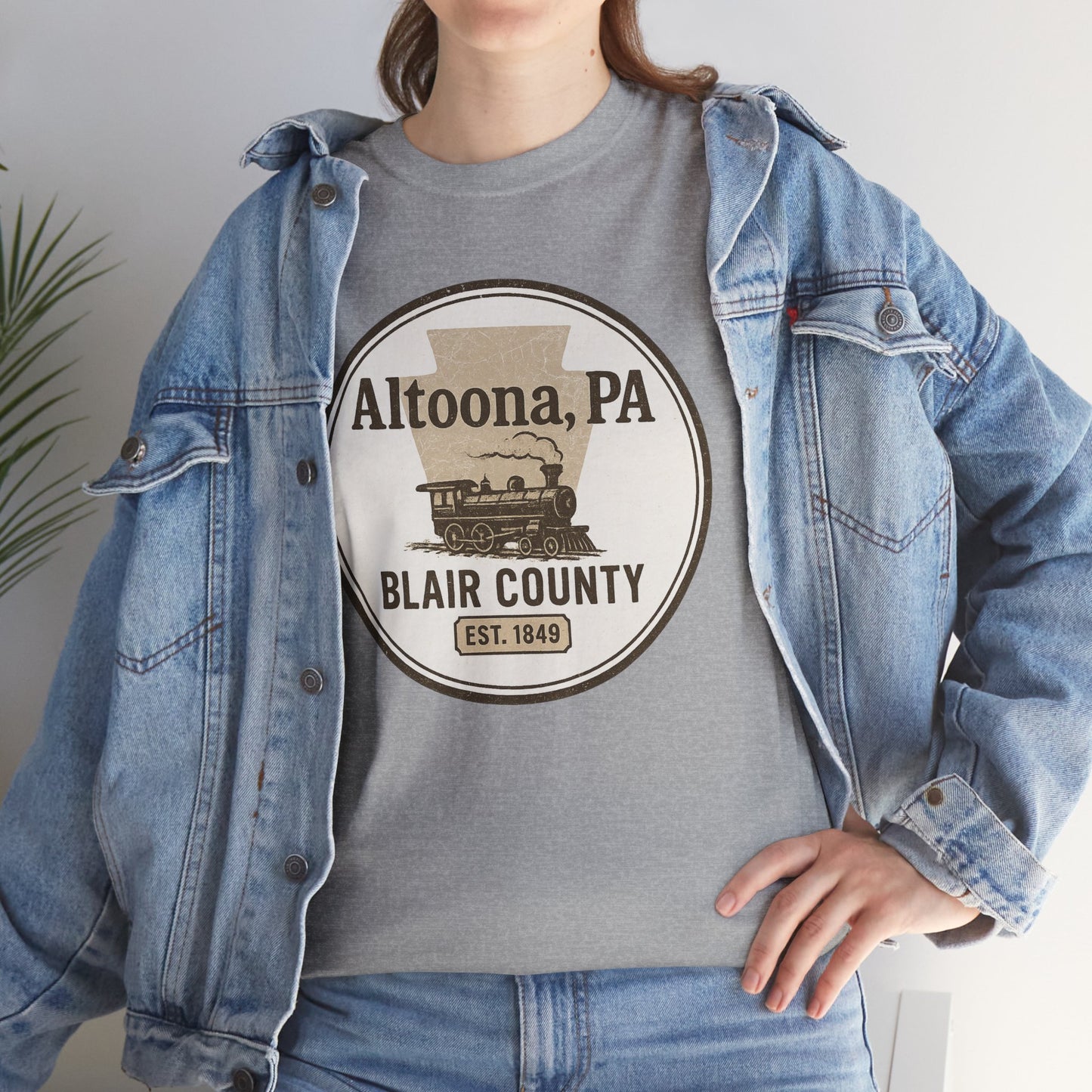 Altoona PA Vintage T-Shirt with Train Design
